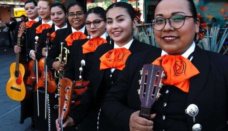 París acoge el primer festival mariachi femenino europeo
