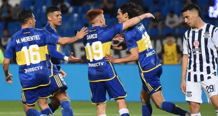Jugadores de Boca celebran el gol de Cavani. Foto: Internet