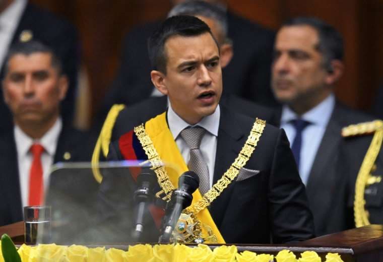 El nuevo presidente de Ecuador, Daniel Noboa, pronuncia su primer discurso / Foto: AFP