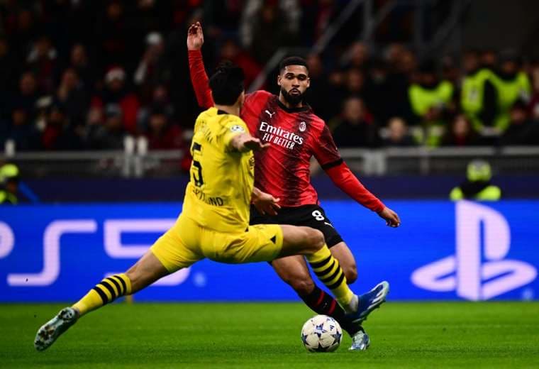 Imagen del partido entre Milan y Dortmund. AFP