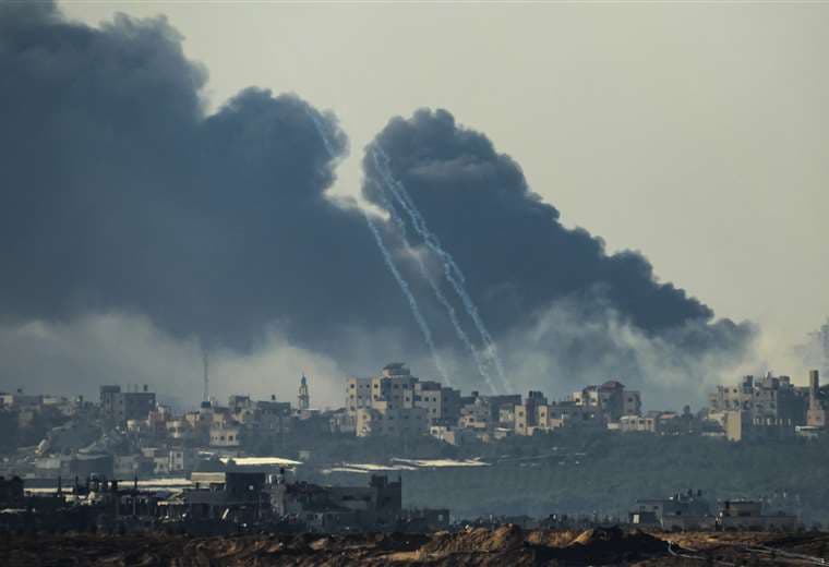 Israel reanudó este viernes sus bombardeos en Gaza / Foto: AFP
