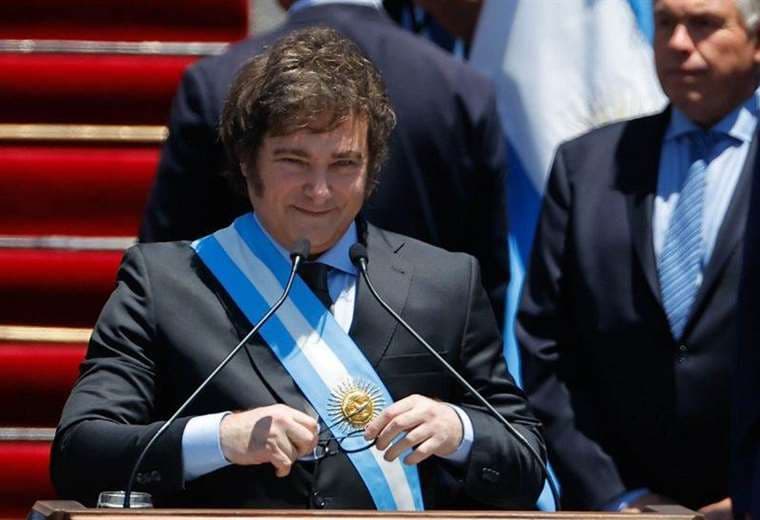 
“No hay alternativa al ajuste”: 5 frases del primer y duro discurso de Javier Milei como presidente argentino