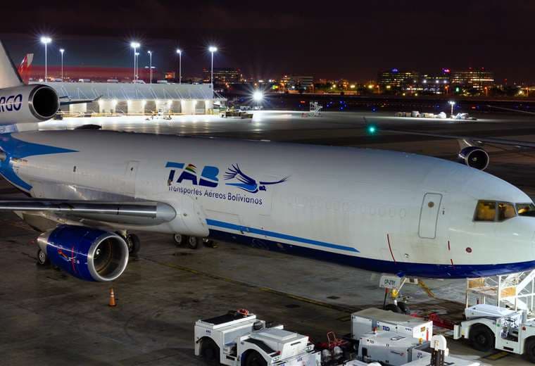Avión del TAB. Foto: Archivo