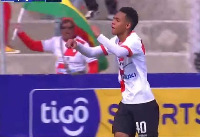 Momento del gol de Moisés Paniagua