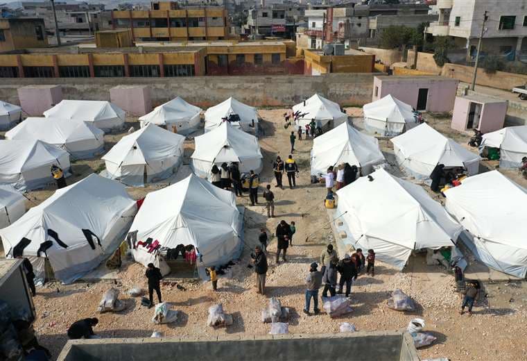 La ayuda llega lentamente a Turquía y Siria tras sismo que dejó casi 25.000 muertos