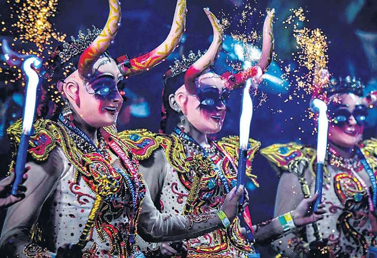 Los carnavales de Oruro y Tarija recuperan su encanto este 2023