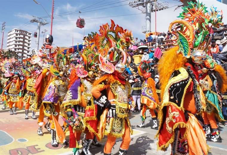 Oruro ya vibra con su Carnaval y la majestuosidad de su cultura se impone