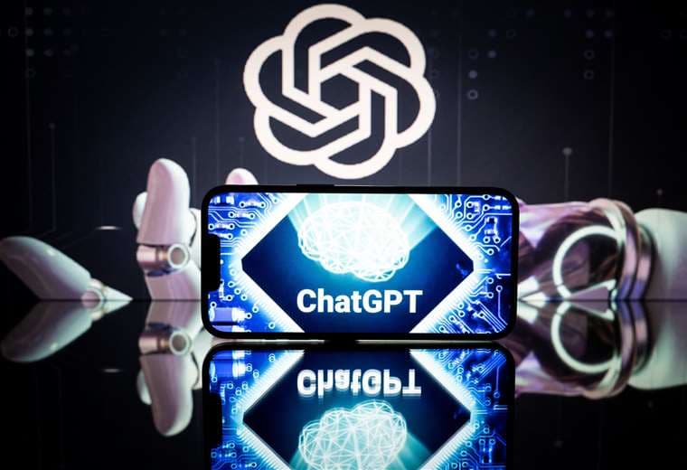 ChatGPT, aplicación de software de IA conversacional desarrollada por Open AI/AFP