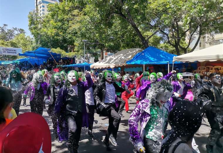 Se inicia el Corso de Corsos, el evento principal y el cierre del Carnaval de Cochabamba