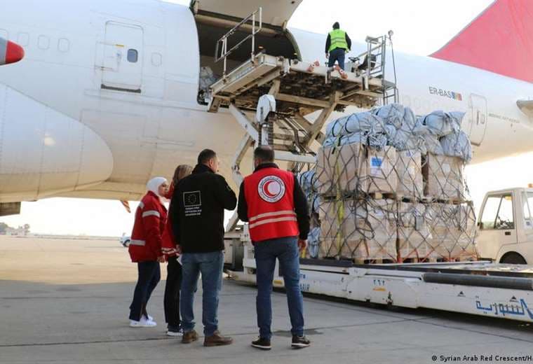 Llegan a Damasco dos aviones de ayuda humanitaria de la UE