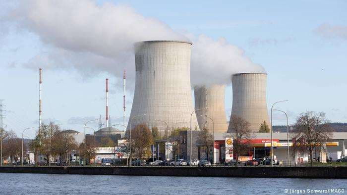 Once países de la UE se unen para promover la energía nuclear