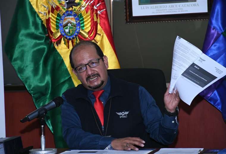 El director de la DGAC, Iván García, en conferencia de prensa 