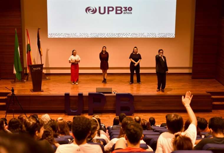 La UPB oferta su programa de nivelación académica a estudiantes que aspiran a una carrera en el exterior