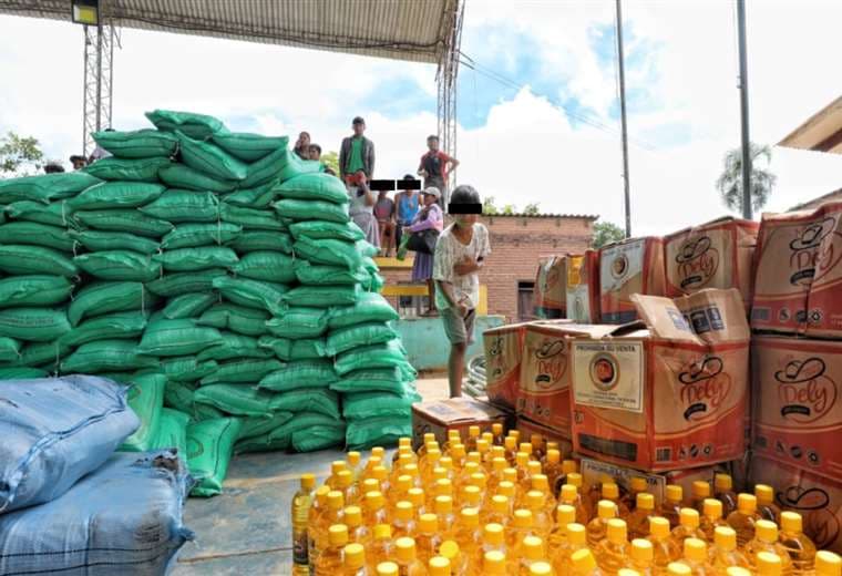 Gobierno entregó ayuda a afectados por lluvias en San Julián/Foto: Luis Arce