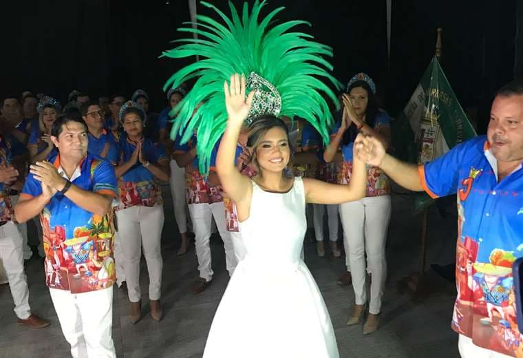 María Laura Zamora: "Estoy muy feliz de ser la reina de la fiesta grande, que nos hace latir el corazón" 