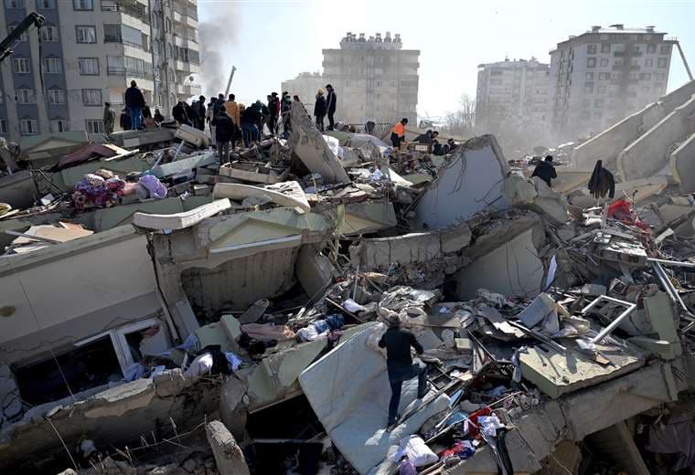 Edificios colapsados en Kaharamanmaras, Turquía/Foto: AFP