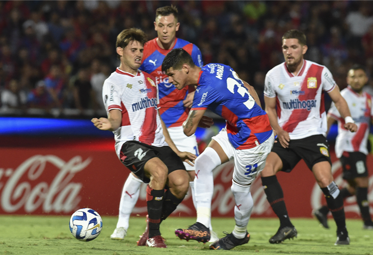 Cerro Porteño se impuso a Curicó Unido de Chile (1-0). Foto. AFP