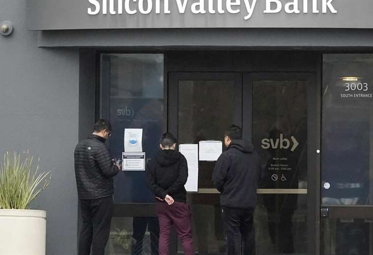 Los clientes de Silicon Valley Bank podrán disponer de su dinero este lunes