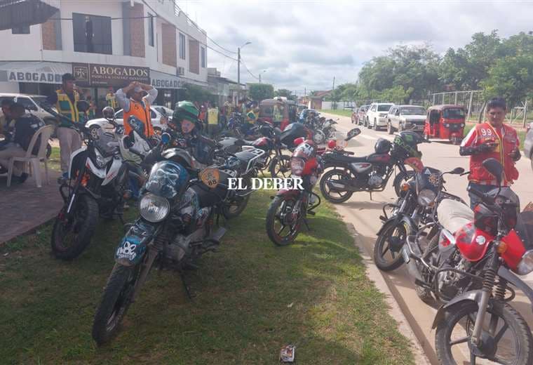 Los mototaxistas protestan en las afueras del Juzgado de Los Lotes/Foto: Juan C. Torrejón