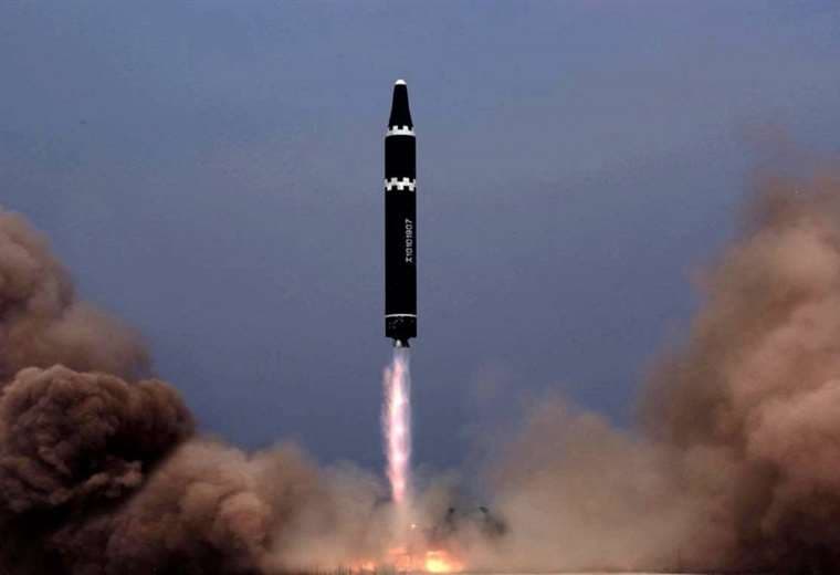 Corea del Norte dispara otro misil balístico