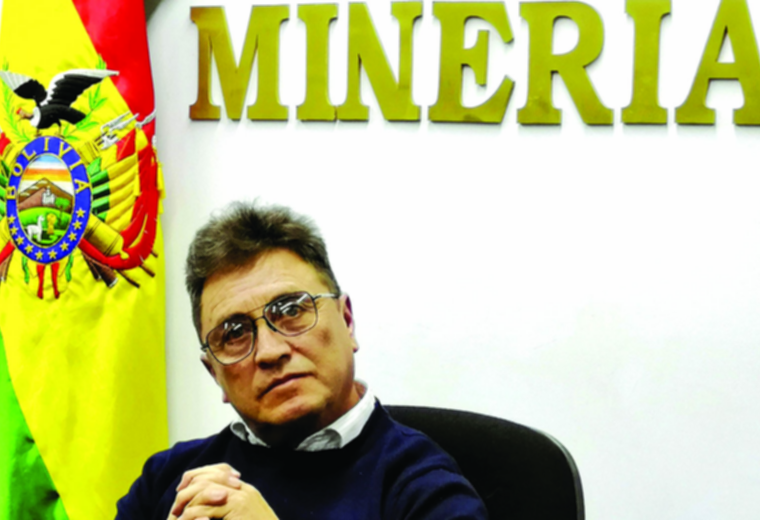 Mineros critican al ministro Villavicencio por deudas millonarias de la metalúrgica Vinto