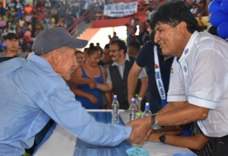 Evo Morales en el congreso del MAS-IPSP en Yapacaní 