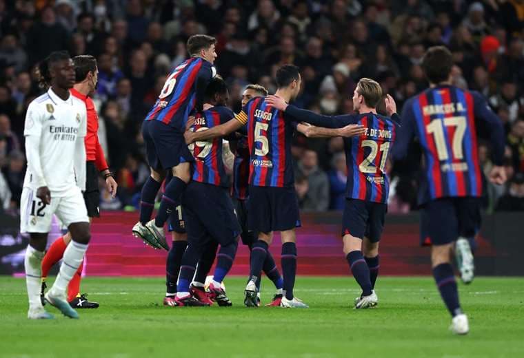 Cachetada en el Bernabéu: Real Madrid perdió en casa por 0-1 ante el Barcelona