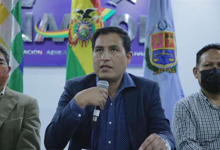  Denuncian supuesta red de corrupción que vendía ítems en la CNS de Cochabamba