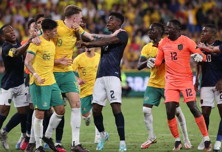 Imagen del partido entre Australia y Ecuador.