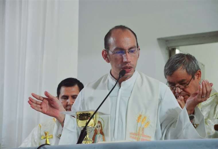 ¿Quién era Rolando Franco, el sacerdote que falleció por dengue en Cotoca?