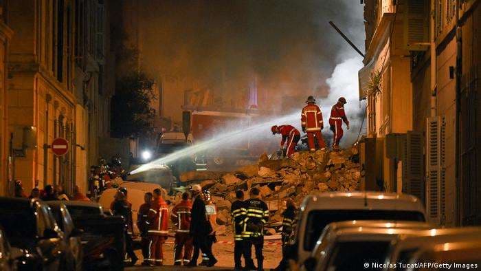 Suben a 6 los muertos por derrumbe de edificio en Marsella