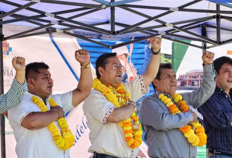 Luis Arce inaugura red eléctrica en Tariquía celebrando el aniversario de Tarija 