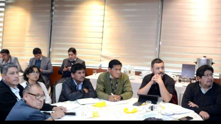 Profesionales de las universidades  que participaron en encuentro del TSE. Foto: TSE