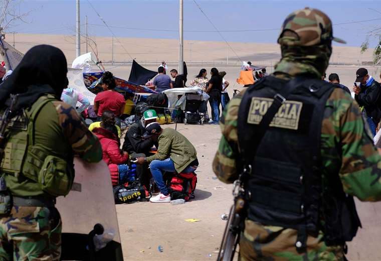 Control de migrantes en la frontera Chile-Perú /Foto: AFP