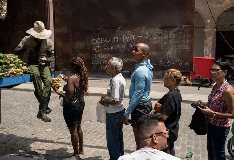 Cuba sumida en la crisis: dieta de pan con azúcar y frijoles con gorgojos
