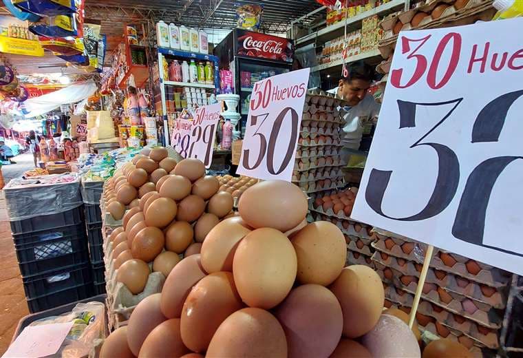 Ocho alimentos suben de precio y contrastan con la baja inflación