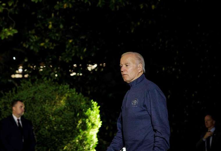 El presidente de los EE.UU., Joe Biden, camina hacia la Casa Blanca/Foto: AFP
