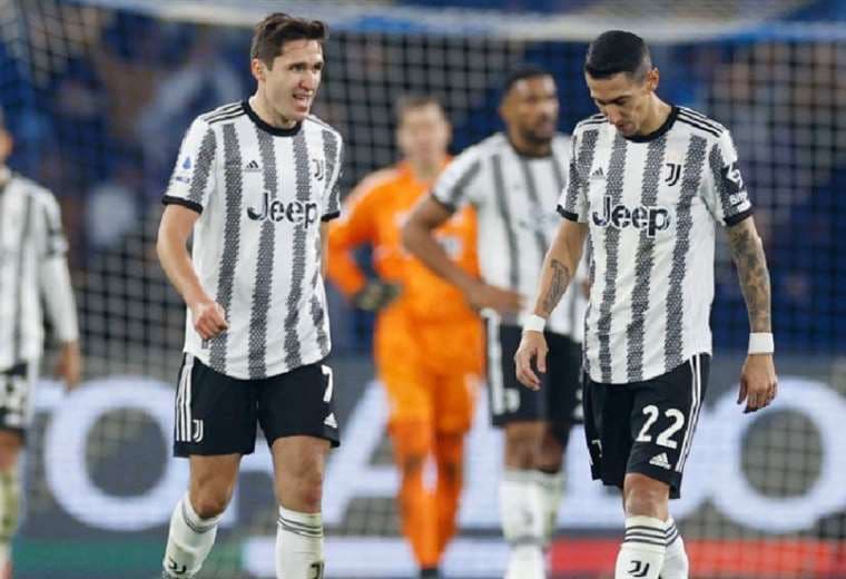 La Juventus fue sancionada con la pérdida de 10 puntos por fraudes contables