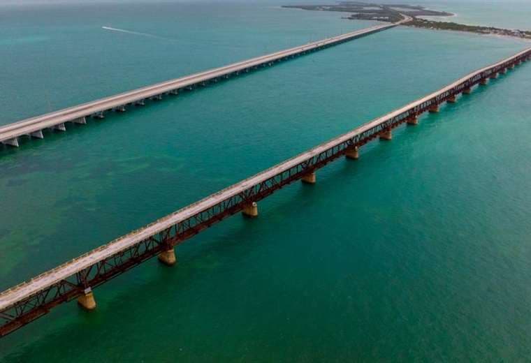 Overseas Highway: la maravilla de la ingeniería flotante que atraviesa 44 islas (y que cambió para siempre al estado de Florida)
