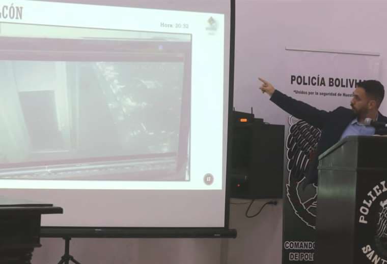 El ministro de Gobierno, Del Castillo, dio las explicaciones del caso Colodro. Foto. Fuad 