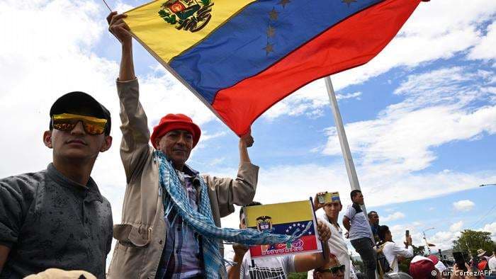 Impugnan en Venezuela las elecciones primarias de la oposición