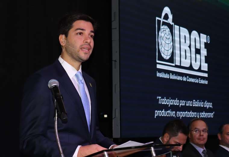 Posesión del nuevo Directorio del IBCE. Foto: IBCE