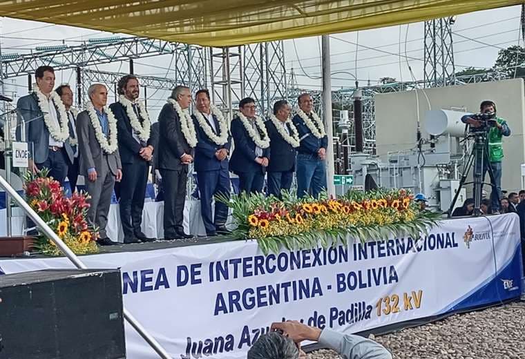 Alberto Fernández y Luis Arce en la inauguración conexión Internacional Eléctrica 