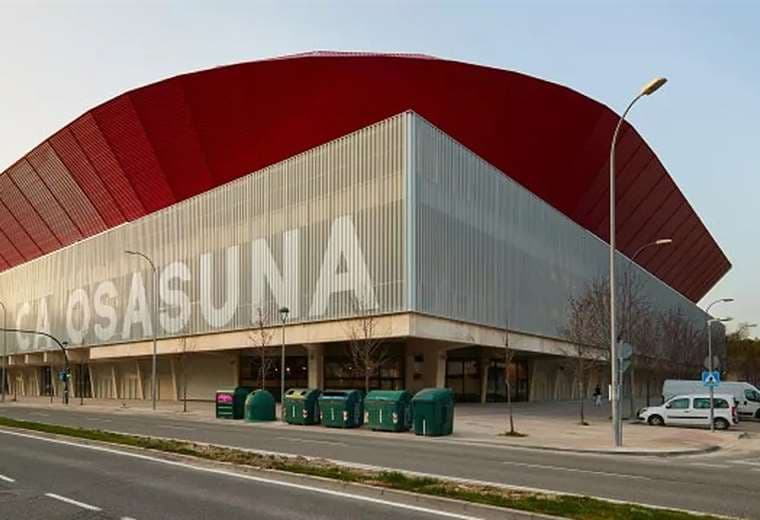 Osasuna denuncia que UEFA quiere dejar al equipo sin participar en Conference League
