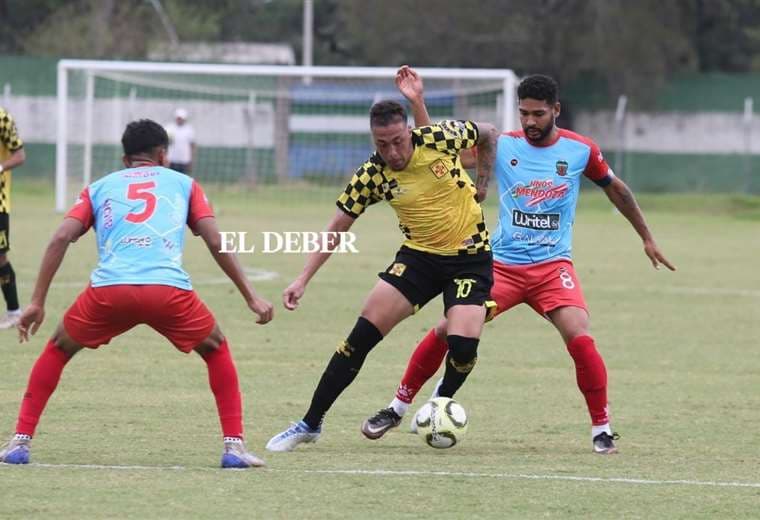 Romário debutó con derrota en la ACF: Destroyers 2-3 Torre Fuerte 