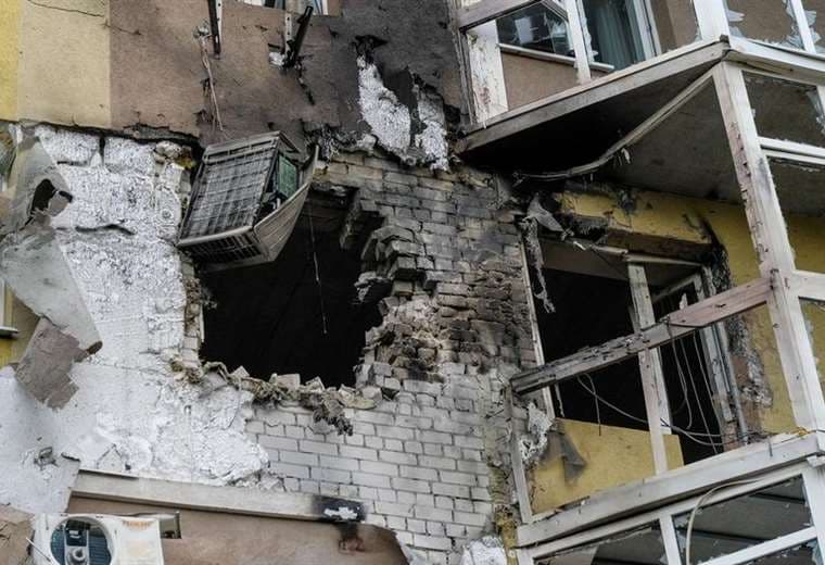 Tres heridos tras impacto de dron en ciudad rusa de Voronezh