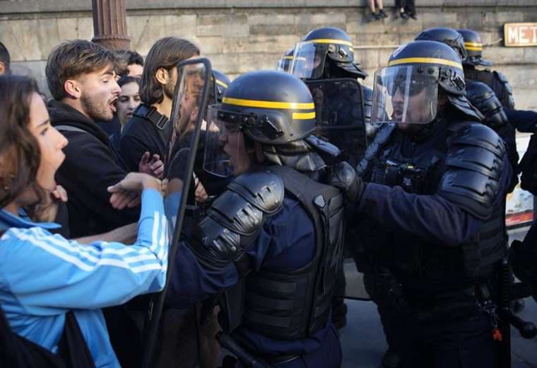 Francia: más de 700 personas irán a prisión por disturbios