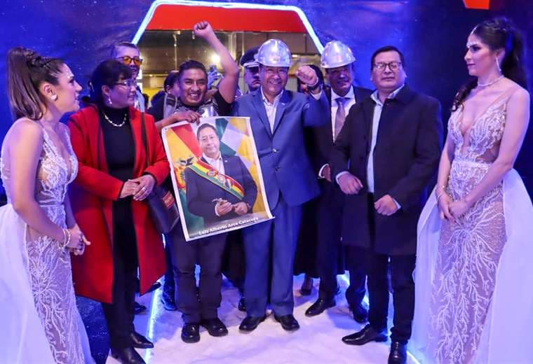 Arce inaugura la feria exposición paceña: “Estamos convencidos de que La Paz tiene que recuperar el liderazgo económico en el país"
