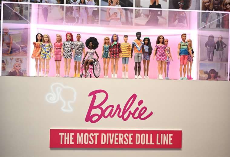 Este espacio recorre la trayectoria de Barbie desde que llegó al mundo en 1959.