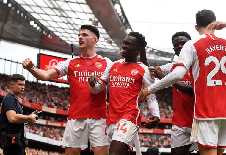 Un Arsenal renovado se estrena con victoria en la Premier League